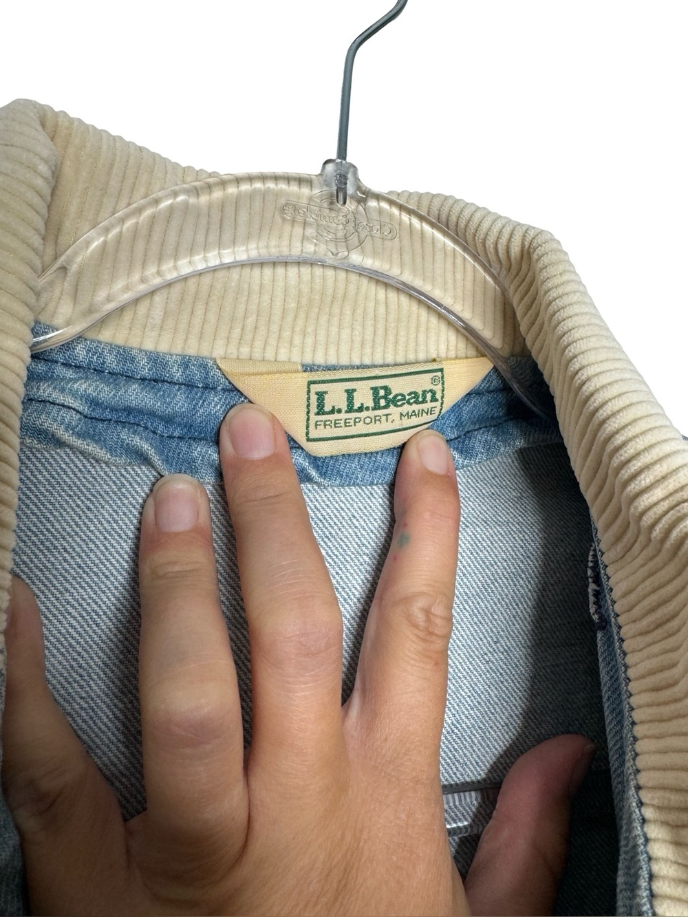 L.L. Bean Light Blue Denim Jacket with Cream Sherpa Collar - Picture 5 of 15